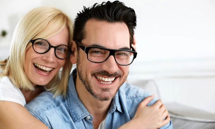 couple happy after visiting an indepdent optician