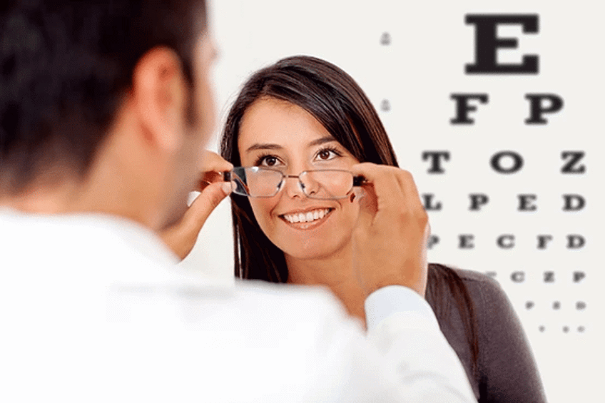 patient having sight test